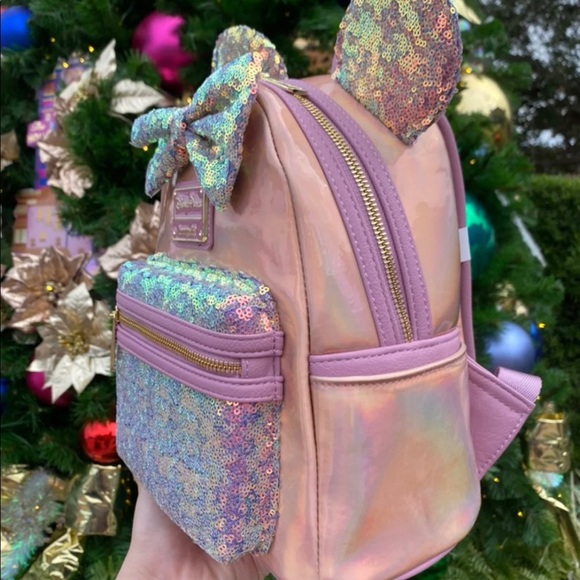 WDW Minnie Earidescent Loungefly Backpack & Ears - Picture 3 of 6